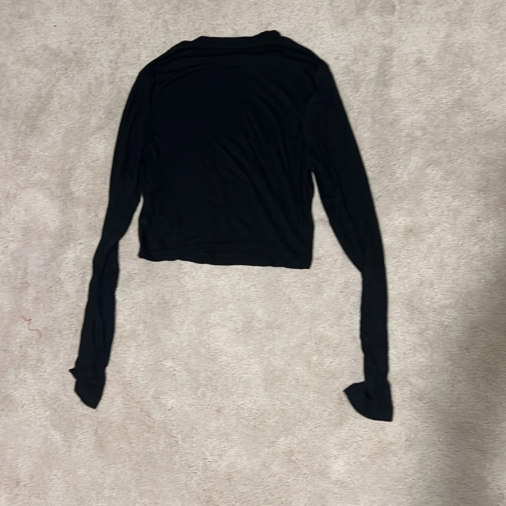 Black shein cropped high neck long sleeve - Picture 2 of 3